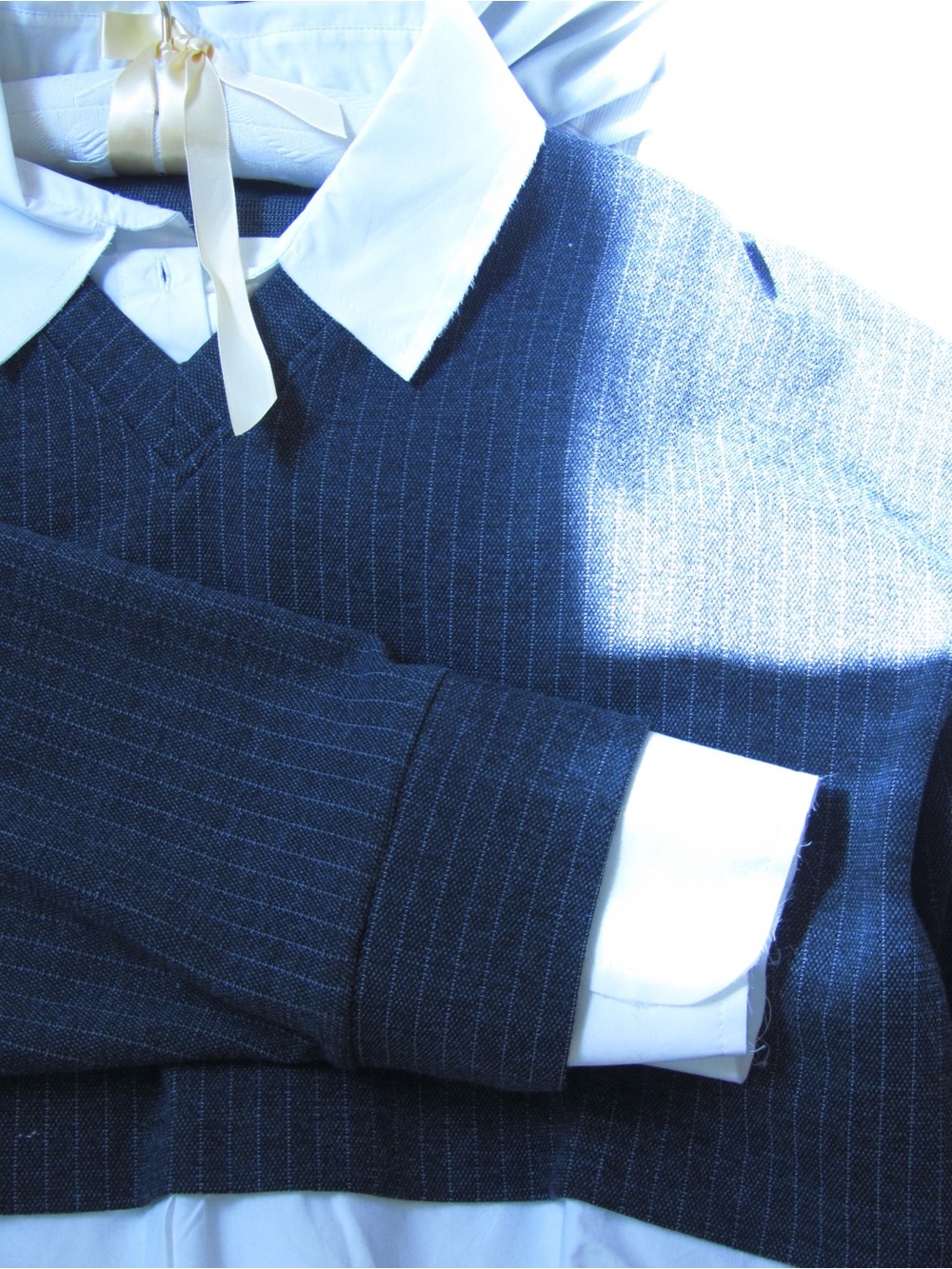 Zara Black Pinstripe V-Neck Sweater with Attached White Collar - Picture 6 of 7